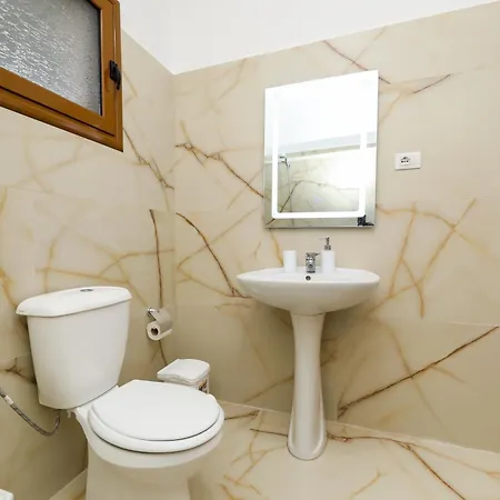 Feliz - Premium With Free Private Parking Guest house Vlore