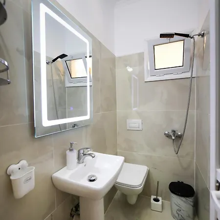 Guest house Feliz - Premium With Free Private Parking Vlore